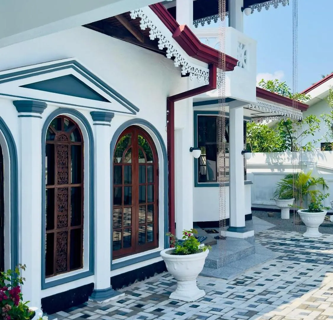 Yahana Beach Villa Negombo