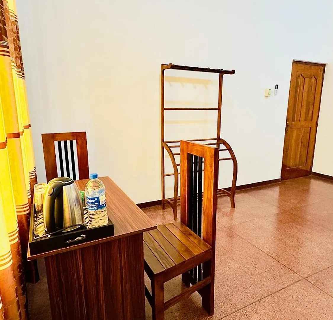 Yahana Beach Villa Negombo